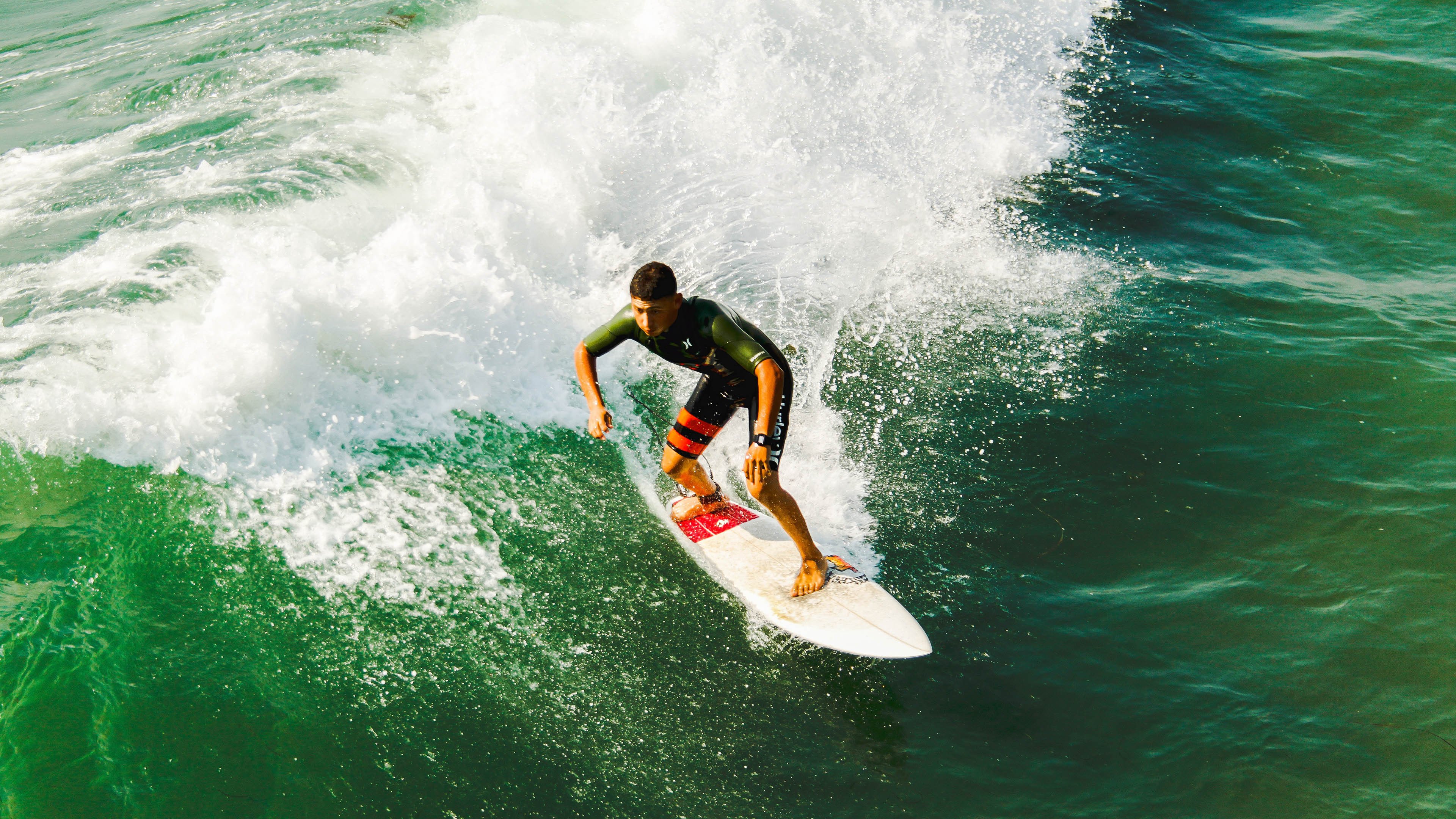 电子竞技产业迎来新发展期，电竞赛事影响力不断扩大，电子竞技行业规模