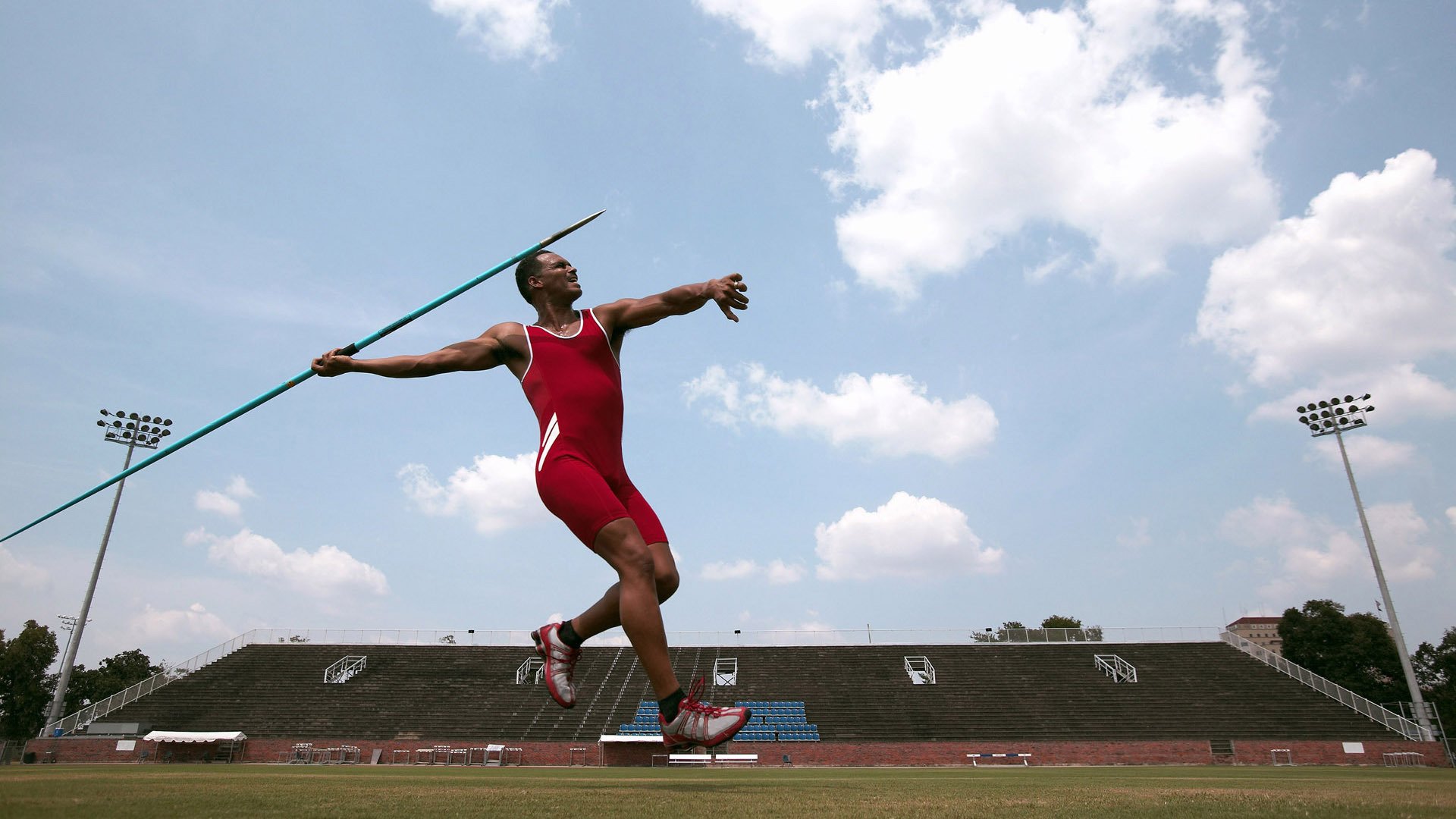 KY Sports-马赛引援火力全开，新增球员立刻成为队内核心，马赛主场球迷